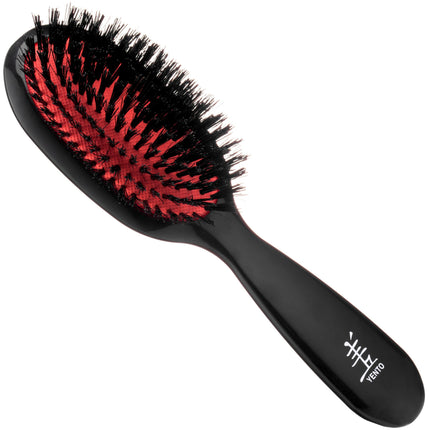 Yento small brush made of genuine wild boar bristles.