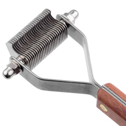 Show Tech claw trimmer with 26 teeth, distance between teeth.