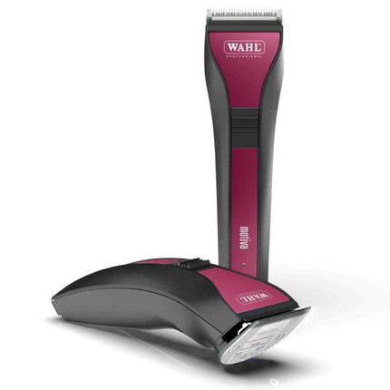 Wahl Motiva Cordless Clipper - cordless clipper with adjustable blade.