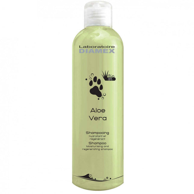 Diamex Aloe Vera - moisturizing and regenerating fur shampoo with aloe vera, concentrate 1:8.