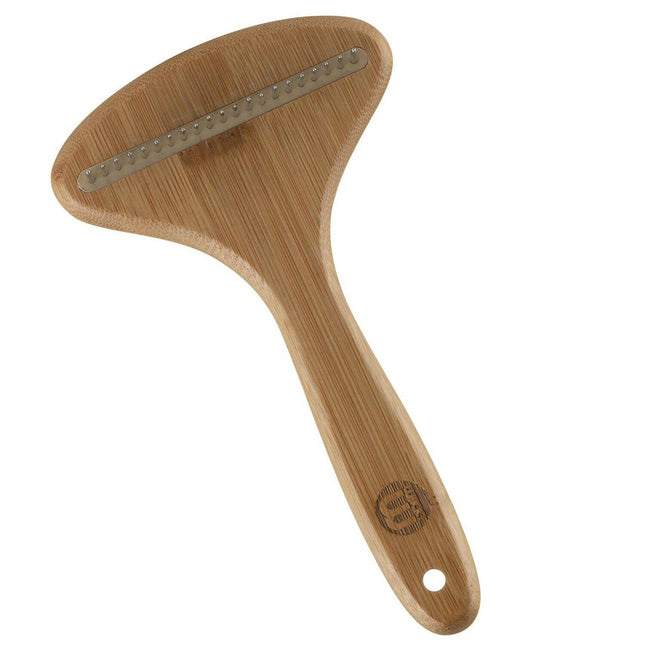 Mikki Bamboo Wide Anti-Tangle Rake - bamboo rake with a wide tooth spacing and rotating pins.