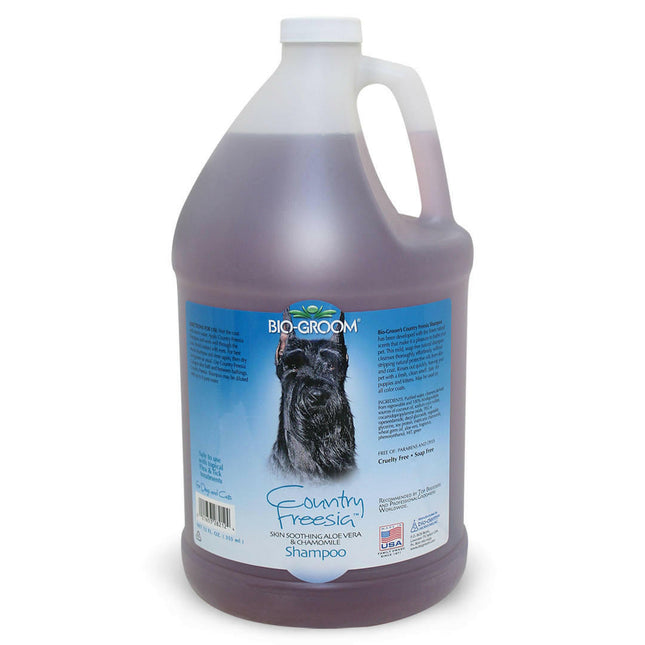 Bio - Groom Country Freesia Shampoo - cleansing and moisturizing shampoo with freesia scent, concentrate 1:8.