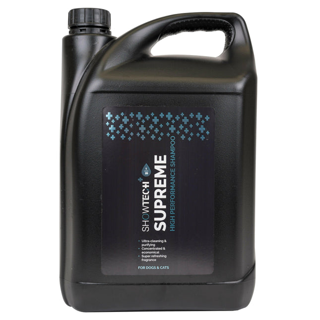 Show Tech+ Supreme Shampoo - intensely cleansing shampoo for dogs and cats with aloe, concentrate 1:20.