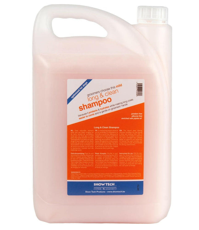 Show Tech Long & Clean Shampoo - nourishing shampoo for long-haired dog breeds.