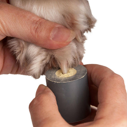 Show Tech bleeding control powder box.