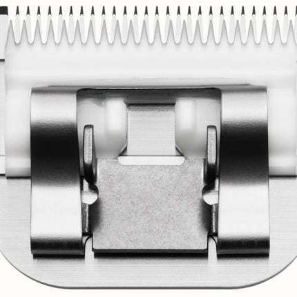 Andis CeramicEdge 10FT - ceramic blade, chrome-plated carbon steel.